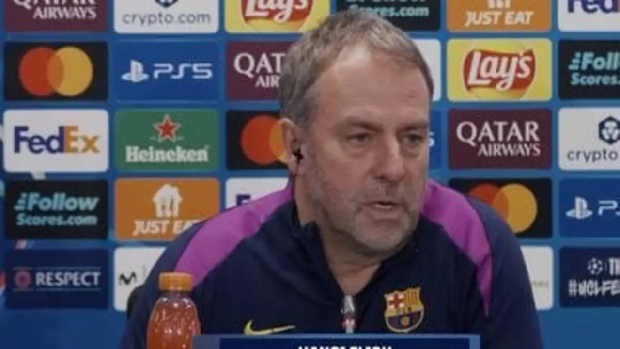 فليك يثير الجدل بتصريح مفاجئ حول قوة الدوري الإنجليزي قبل مواجهة برشلونة